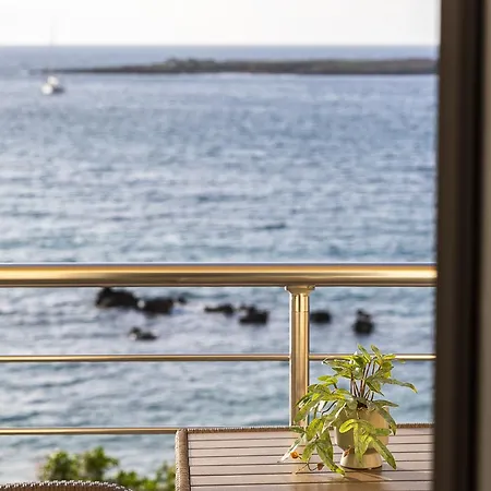 Neachora Beachfront La Canea