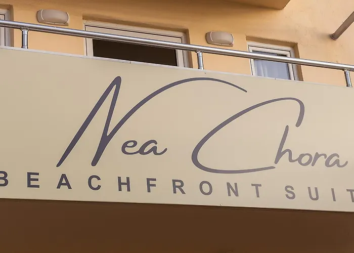 Neachora Beachfront מלון דירות 3*