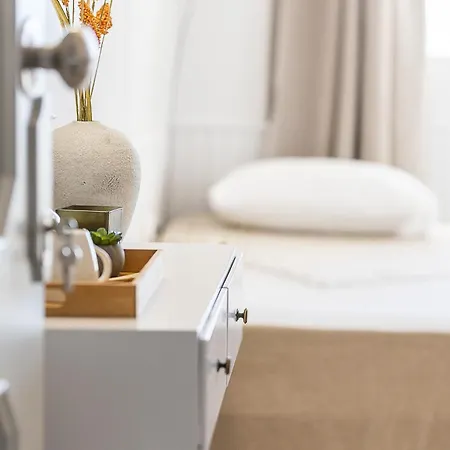 Neachora Beachfront Apartmanhotel