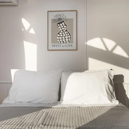 Neachora Beachfront Apartmanhotel