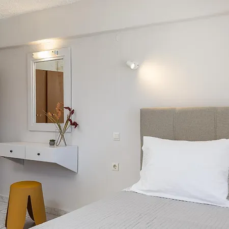 Neachora Beachfront Apartmanhotel 3*