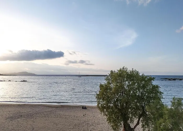 Neachora Beachfront Aparthotel