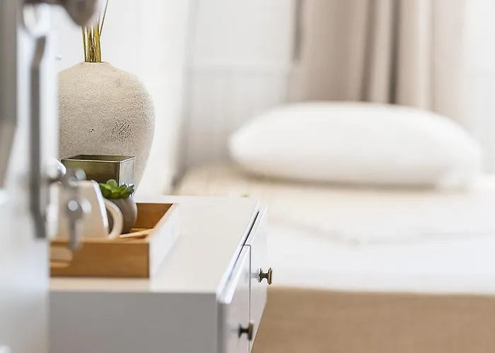 Neachora Beachfront Aparthotel