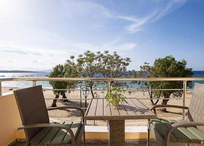 Neachora Beachfront Aparthotel La Canea